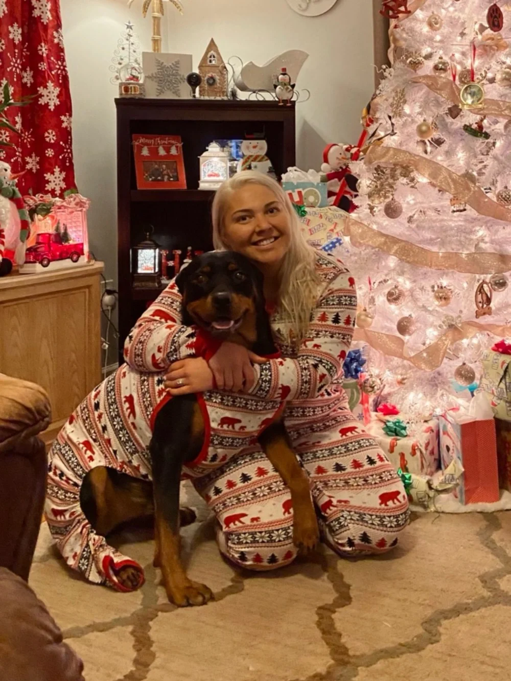 Matching adult women’s and pet pajamas for Christmas! 🎄 - Picture 2 of 9